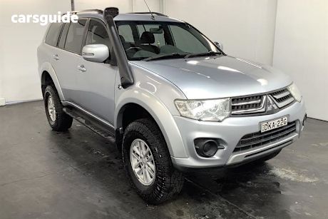 Silver 2014 Mitsubishi Challenger Wagon (4X4)