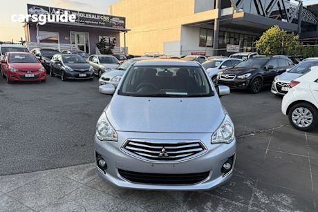 Silver 2014 Mitsubishi Mirage Sedan Es