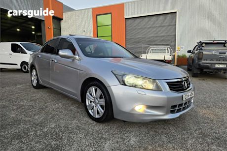 Silver 2009 Honda Accord Sedan V6 LUXURY F