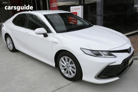 White 2021 Toyota Camry Sedan Ascent Hybrid