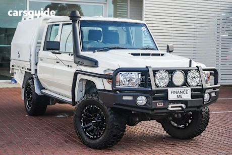 White 2021 Toyota Landcruiser Double Cab Chassis Gxl