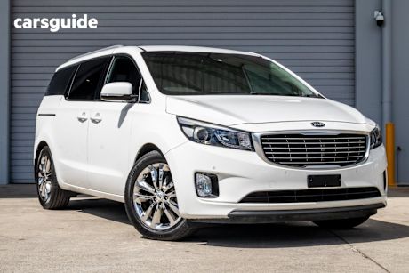 White 2016 Kia Carnival OtherCar SLI F