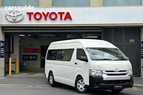White 2017 Toyota HiAce OtherCar COMMUTER R