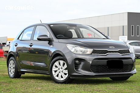 Grey 2019 Kia RIO Hatchback S