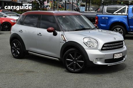 Silver 2016 Mini Countryman SUV COOPER D F