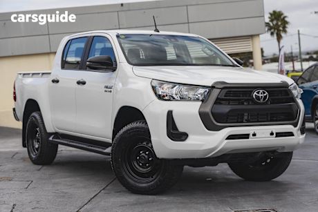 White 2020 Toyota Hilux Ute Tray SR 4X4