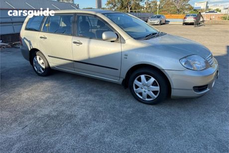 Silver 2004 Toyota Corolla SUV ASCENT F