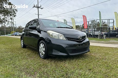 Black 2011 Toyota Yaris Hatchback Yr