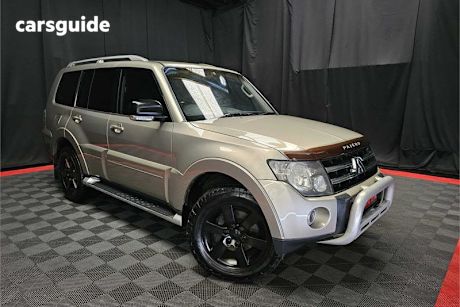 Gold 2007 Mitsubishi Pajero Wagon Vr-X Lwb (4X4)