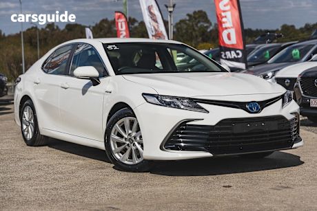 White 2023 Toyota Camry Sedan ASCENT F