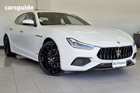 White 2021 Maserati Ghibli Sedan GRANSPORT R
