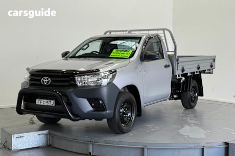 Silver 2023 Toyota Hilux Ute Tray WORKMATE R
