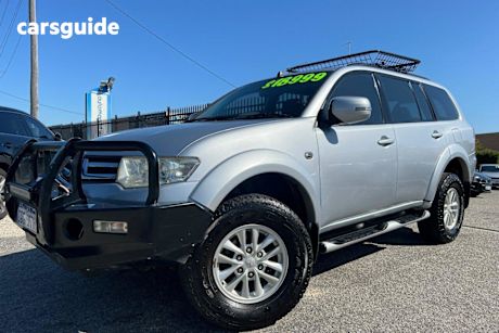 Silver 2015 Mitsubishi Challenger SUV 4X4