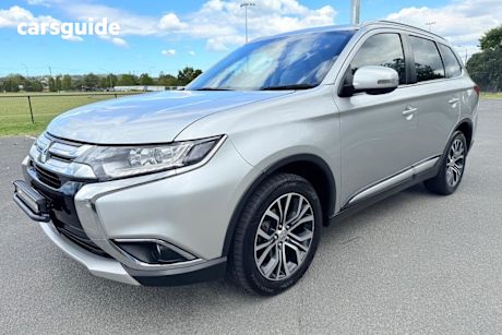 Silver 2018 Mitsubishi Outlander Wagon Ls 7 Seat (Awd)