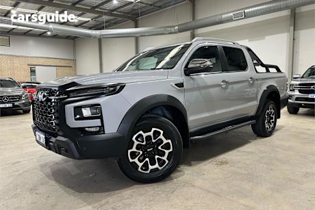 Grey 2025 JAC T9 OtherCar