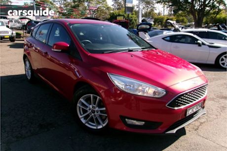 Red 2018 Ford Focus Hatchback Trend