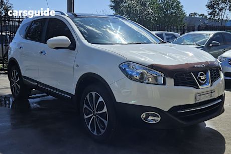 White 2013 Nissan Dualis SUV +2 TI-L (4X2)