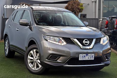 Grey 2016 Nissan X-Trail SUV ST F