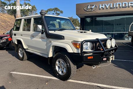 White 2020 Toyota Landcruiser SUV GXL 4X4