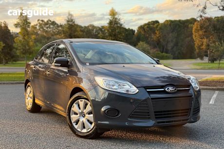 Blue 2013 Ford Focus Sedan Ambiente