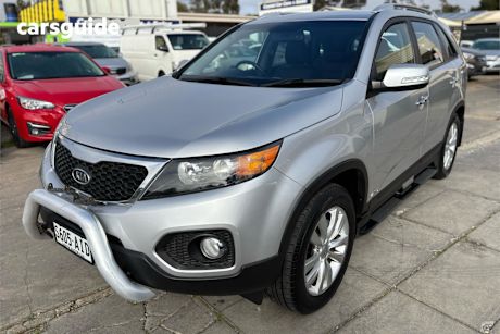 Silver 2010 Kia Sorento SUV SLI 4WD
