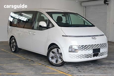 White 2022 Hyundai Staria OtherCar