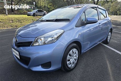 Blue 2013 Toyota Yaris Hatchback Yr