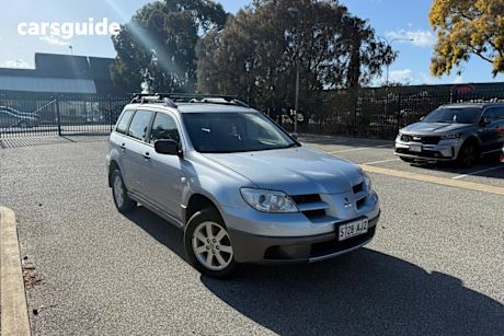 Silver 2006 Mitsubishi Outlander Wagon Ls