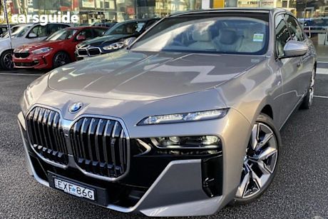 Grey 2022 BMW I7 Sedan Xdrive60 Bev