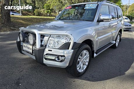 Silver 2017 Mitsubishi Pajero Wagon Glx Lwb (4X4)