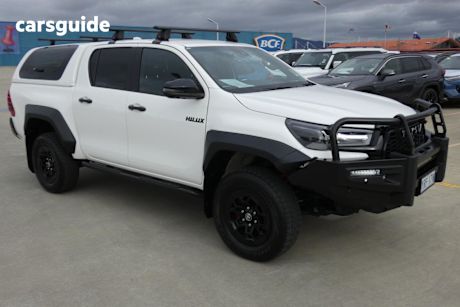White 2024 Toyota Hilux Double Cab Pick Up Gr-Sport (4X4)