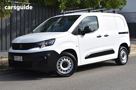 White 2019 Peugeot Partner Van 110 Thp Standard (L1)