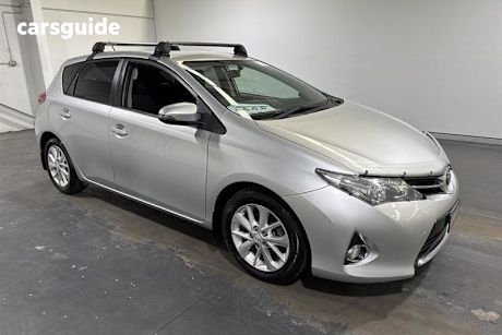 Silver 2014 Toyota Corolla Hatchback Ascent Sport