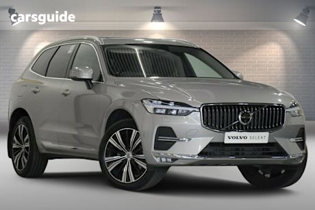Silver 2024 Volvo XC60 Wagon Ultimate B5 Bright Mhev