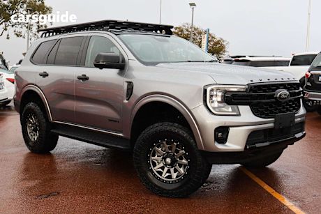 Silver 2023 Ford Everest SUV SPORT 4X4