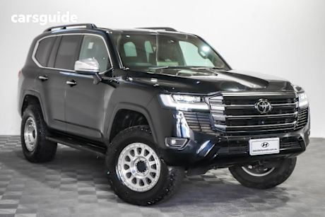 Black 2022 Toyota Landcruiser Wagon Lc300 Sahara (4X4)