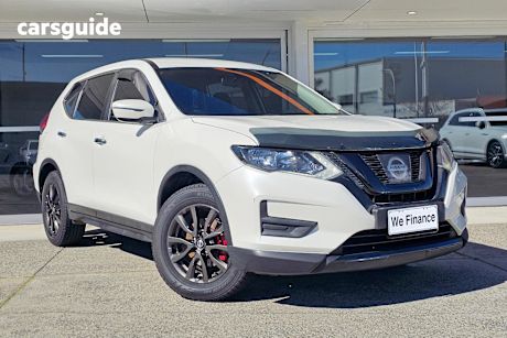 White 2017 Nissan X-Trail Wagon St (2Wd)