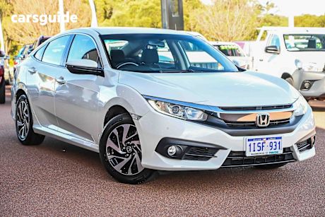 White 2016 Honda Civic Sedan VTI-S F