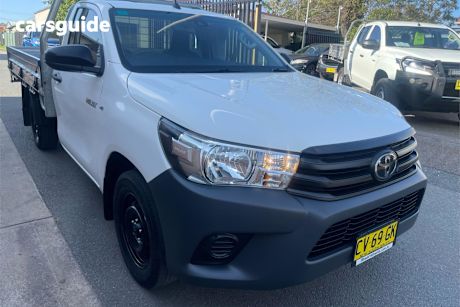 White 2019 Toyota Hilux Ute Tray WORKMATE