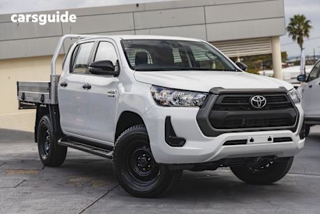 White 2023 Toyota Hilux Ute Tray SR 4X4
