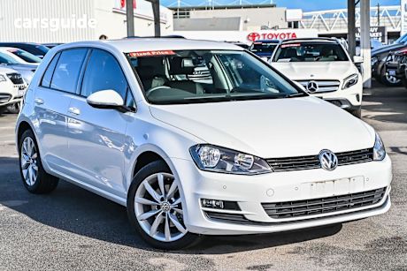 White 2013 Volkswagen Golf Hatchback 103 Tsi Highline