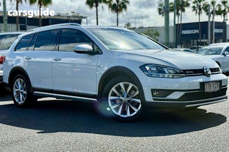 White 2019 Volkswagen Golf SUV ALLTRACK 132TSI 4WD