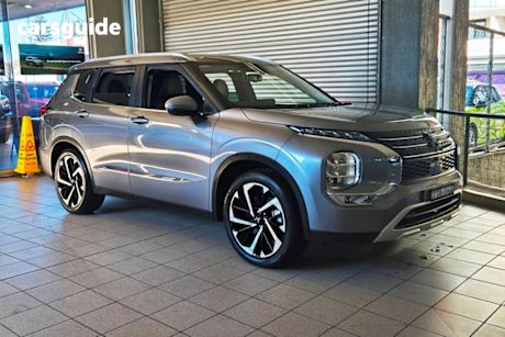 Grey 2022 Mitsubishi Outlander Wagon Aspire 7 Seat (Awd)