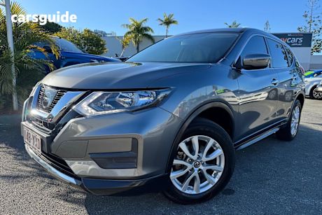 Grey 2019 Nissan X-Trail SUV ST F
