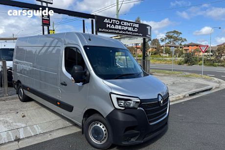 Silver 2022 Renault Master Commercial PRO 120KW R