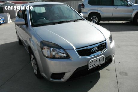 Silver 2010 Kia RIO Hatchback S