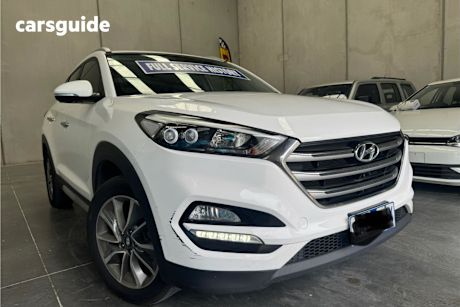 White 2017 Hyundai Tucson SUV ACTIVE X F