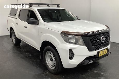 White 2021 Nissan Navara Dual Cab Pick-up Sl (4X2)