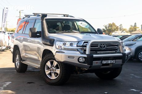 Silver 2017 Toyota Landcruiser SUV GXL 4X4