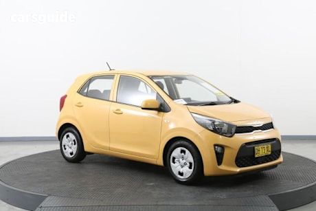 Yellow 2023 Kia Picanto Hatchback S (Pe)